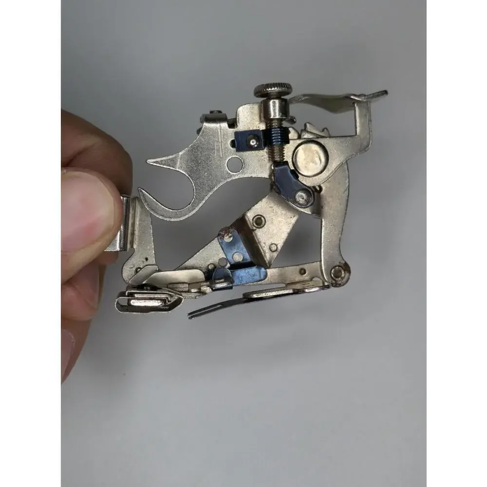 Singer Sewing Machine Ruffler Foot USA 1261 - Picture 3 of 3